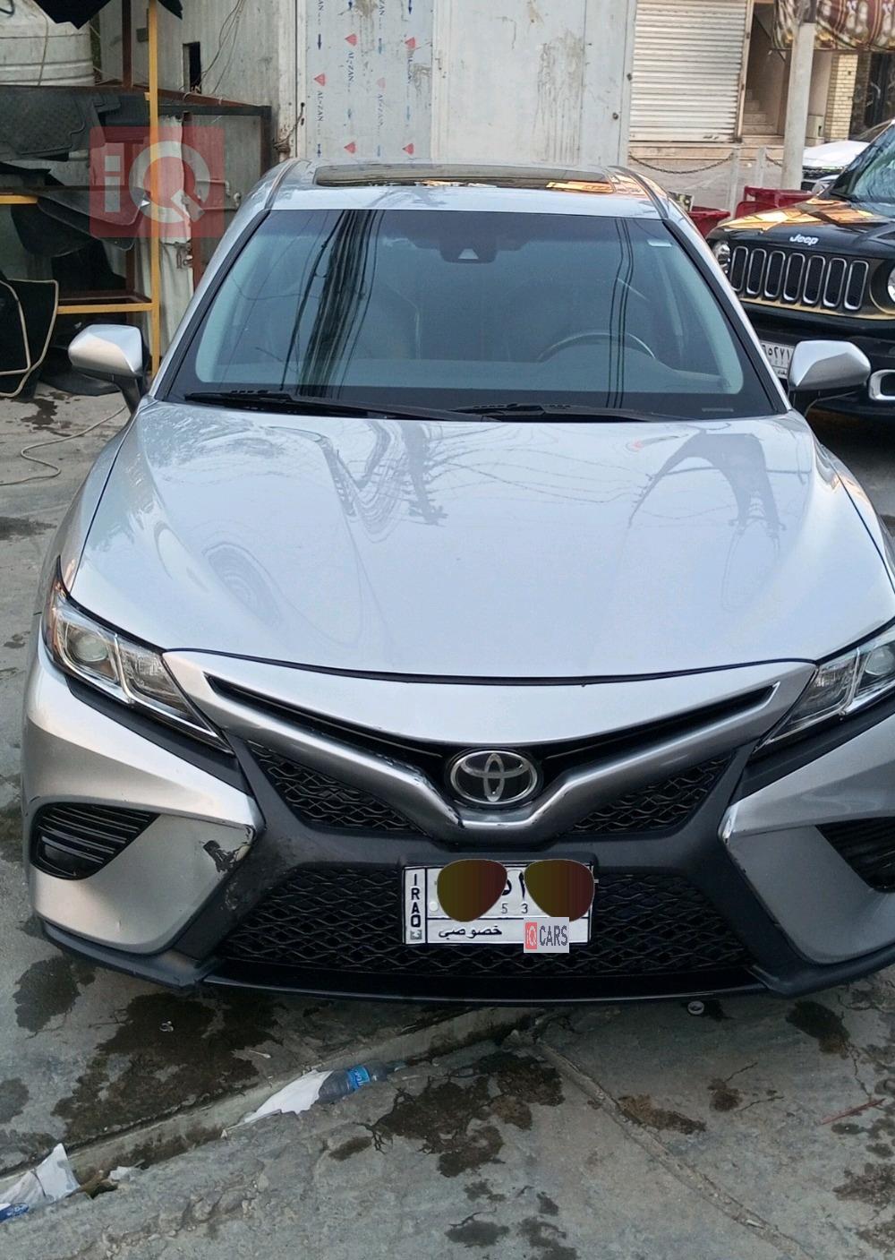 تۆیۆتا کامری